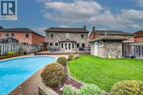 48 Lennox Crescent Kitchener ON N2N 2P5
