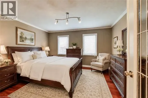 48 Lennox Crescent Kitchener ON N2N 2P5