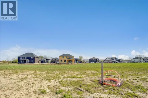 3697 Farrow Avenue Windsor ON N8H 0B3
