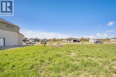 3697 Farrow Avenue Windsor ON N8H 0B3