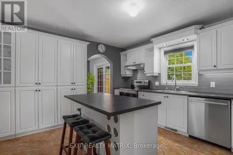 1045 Sidney Street Hawkesbury ON K6A 3N2