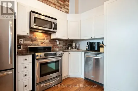 66 Wellington Street Stratford ON N5A 2L2