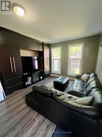 71 Argyle Street North Renfrew ON K7V 1S7