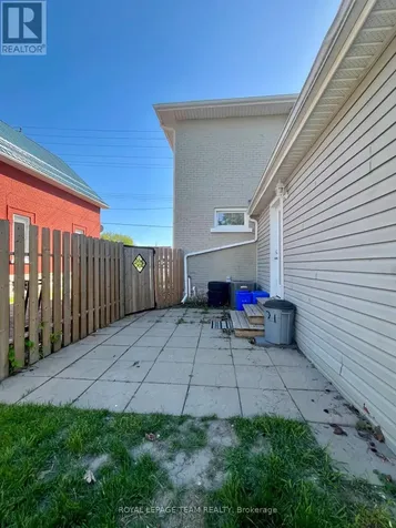 71 Argyle Street North Renfrew ON K7V 1S7