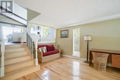1787 Champlain Road Tiny ON L9M 0B6