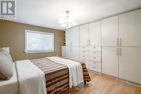 1787 Champlain Road Tiny ON L9M 0B6