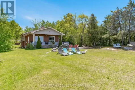 1787 Champlain Road Tiny ON L9M 0B6