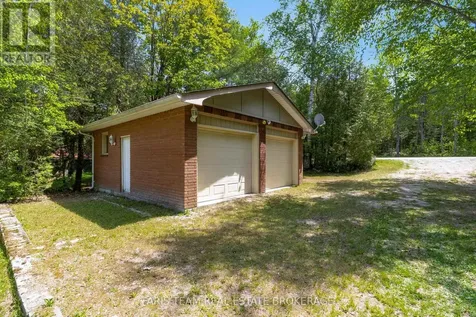 1787 Champlain Road Tiny ON L9M 0B6