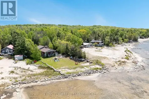 1787 Champlain Road Tiny ON L9M 0B6