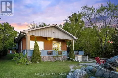 1787 Champlain Road Tiny ON L9M 0B6