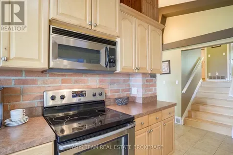 1787 Champlain Road Tiny ON L9M 0B6