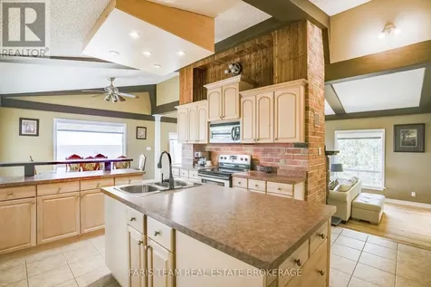 1787 Champlain Road Tiny ON L9M 0B6