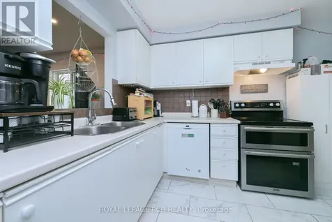 121 Dyer Drive Wasaga Beach ON L9Z 1M1