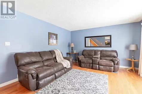 2104 Newton Street Tay ON L0K 2A0