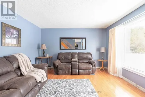 2104 Newton Street Tay ON L0K 2A0