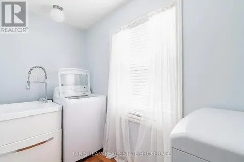 2104 Newton Street Tay ON L0K 2A0