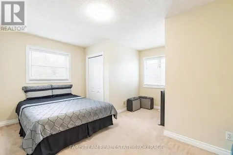 2104 Newton Street Tay ON L0K 2A0