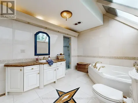 788 Woodland Acres Crescent Vaughan ON L6A 1G2