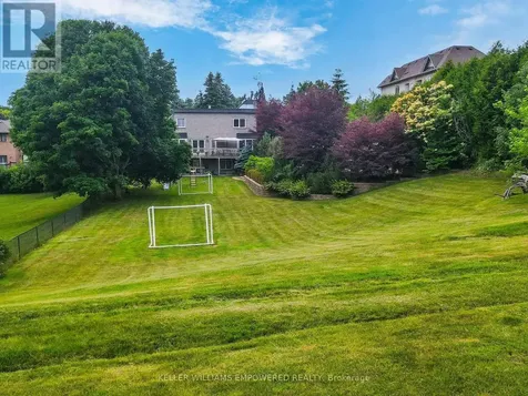 788 Woodland Acres Crescent Vaughan ON L6A 1G2