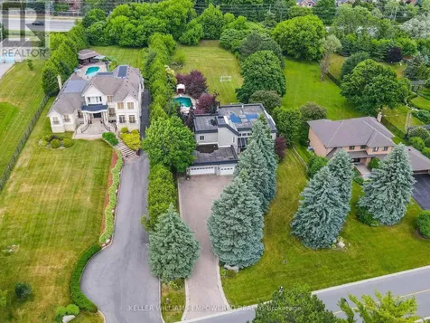 788 Woodland Acres Crescent Vaughan ON L6A 1G2