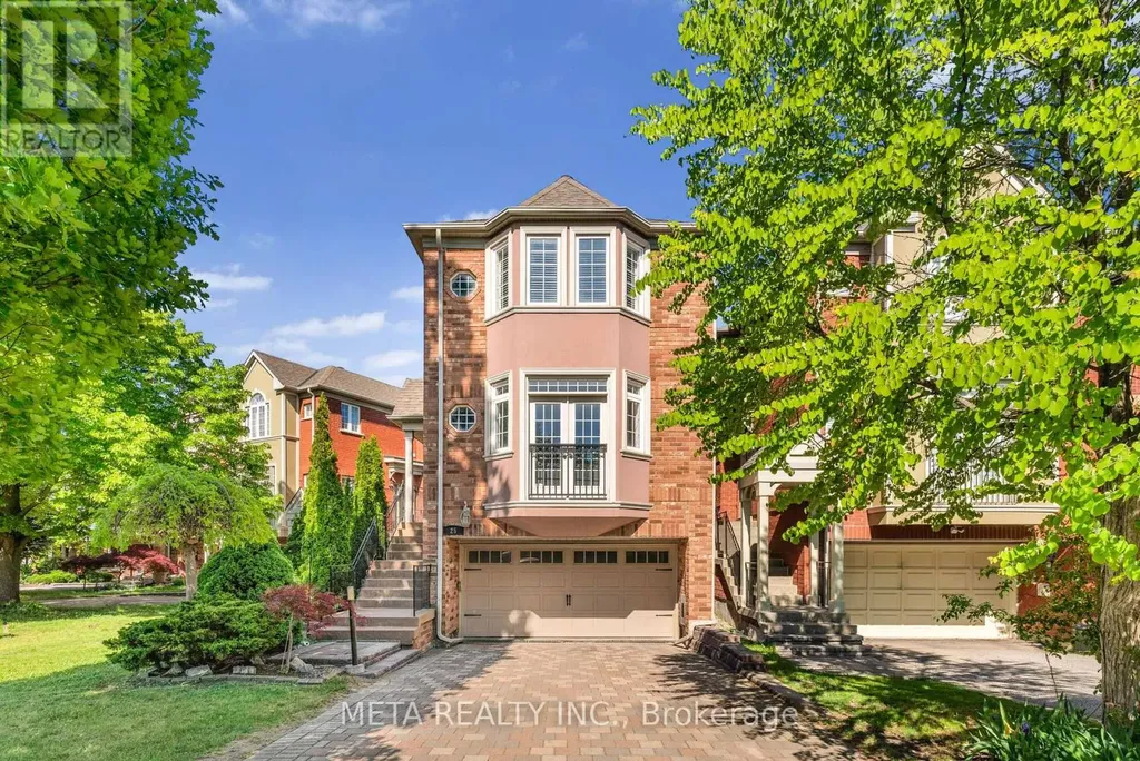 25 Crispin Court Markham (buttonville) ON L3R 4G6