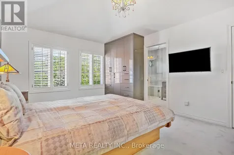 25 Crispin Court Markham (buttonville) ON L3R 4G6