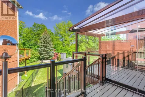 25 Crispin Court Markham (buttonville) ON L3R 4G6