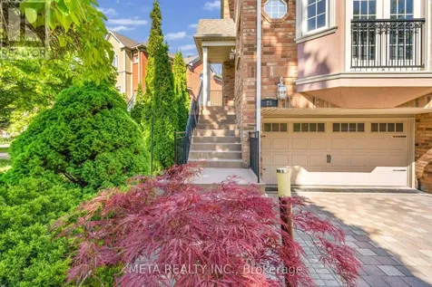 25 Crispin Court Markham (buttonville) ON L3R 4G6