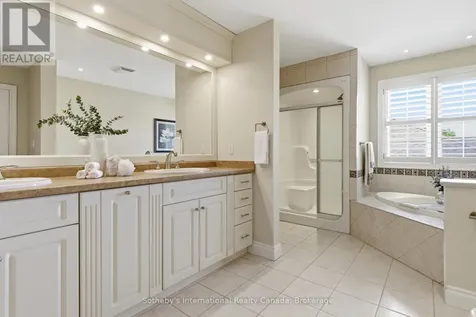 59 Templeton Drive Kitchener ON N2A 4G1