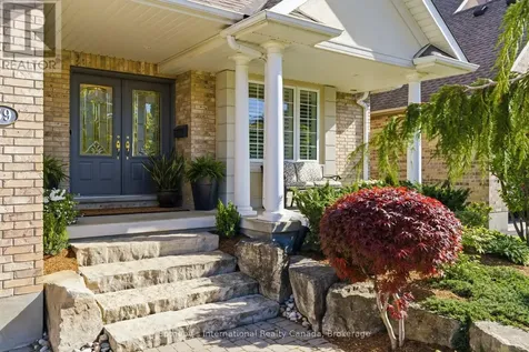 59 Templeton Drive Kitchener ON N2A 4G1