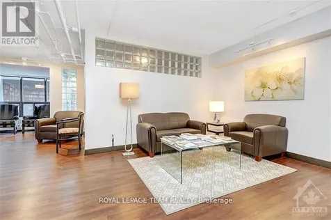 515 St Laurent Boulevard Ottawa ON K1K 3X5