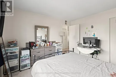 214 Viewmount Drive Ottawa ON K2E 7X3