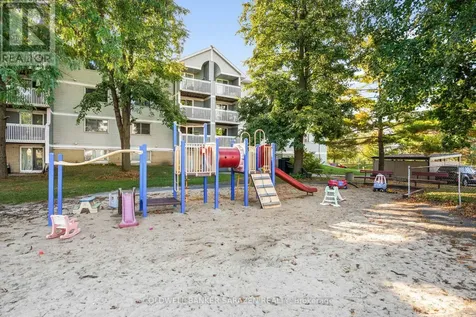 214 Viewmount Drive Ottawa ON K2E 7X3