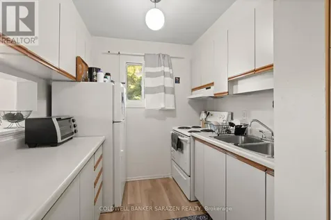214 Viewmount Drive Ottawa ON K2E 7X3