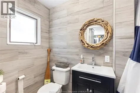 371 Aloha Drive Tecumseh ON N8N 1K1