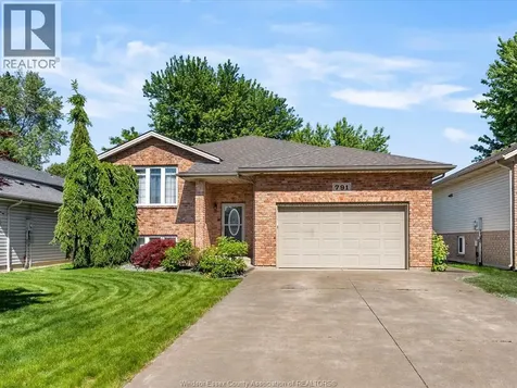791 Helena Crescent Belle River ON N8L 0L1