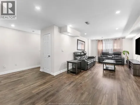 791 Helena Crescent Belle River ON N8L 0L1