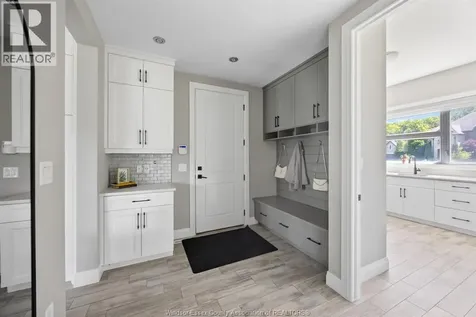 836 Legacy Grove Drive Lasalle ON N9J 0C4