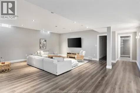836 Legacy Grove Drive Lasalle ON N9J 0C4