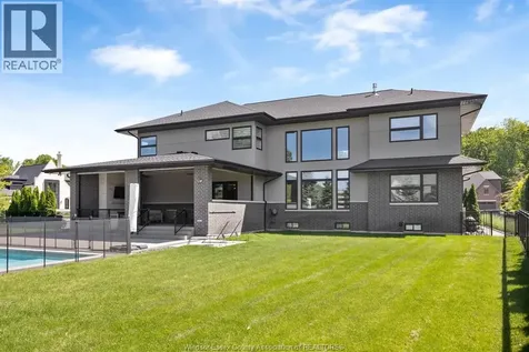 836 Legacy Grove Drive Lasalle ON N9J 0C4