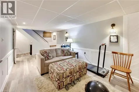 223 Margaret Avenue Stoney Creek ON L8E 2J1
