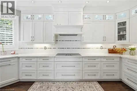 418 Montreal Circle Stoney Creek ON L8E 0E2