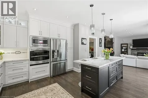 418 Montreal Circle Stoney Creek ON L8E 0E2