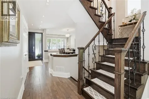 418 Montreal Circle Stoney Creek ON L8E 0E2