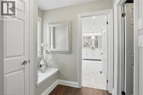 418 Montreal Circle Stoney Creek ON L8E 0E2