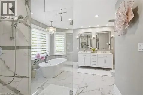 418 Montreal Circle Stoney Creek ON L8E 0E2