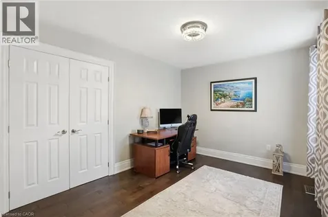 418 Montreal Circle Stoney Creek ON L8E 0E2