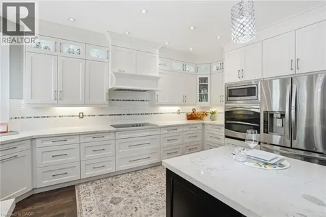 418 Montreal Circle Stoney Creek ON L8E 0E2