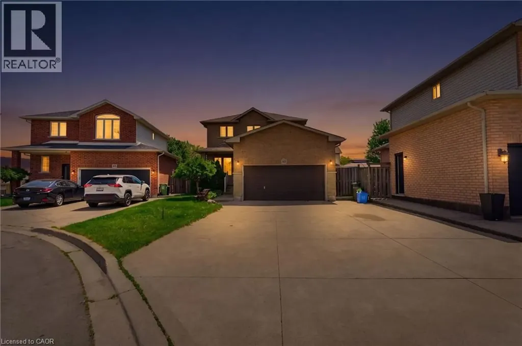 40 Lanza Court Hamilton ON L8T 5A8