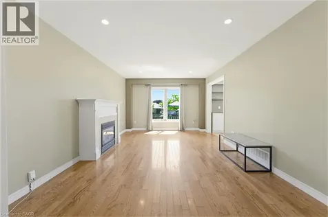 40 Lanza Court Hamilton ON L8T 5A8